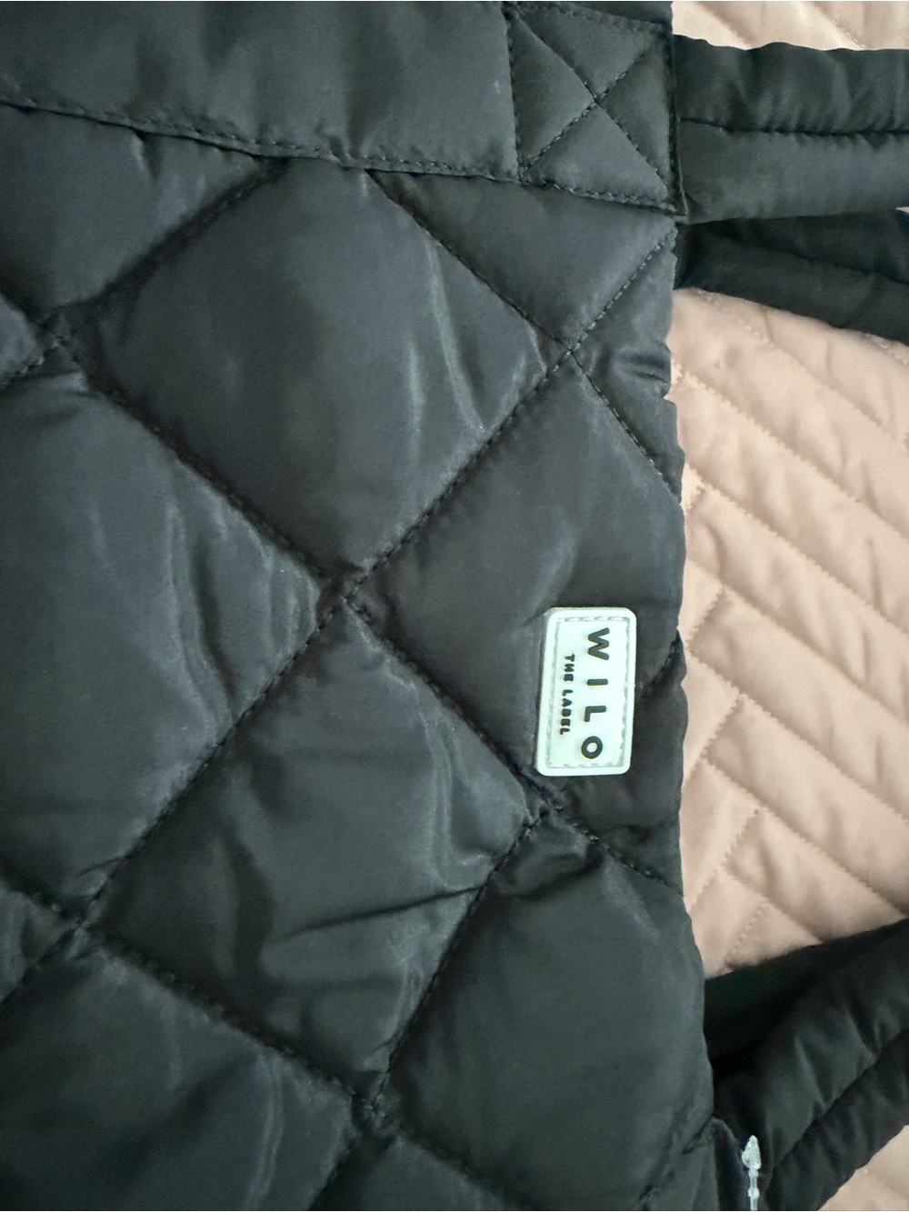 WILO Black Quilted Tote with Matching Pouches - Picture 2 of 9